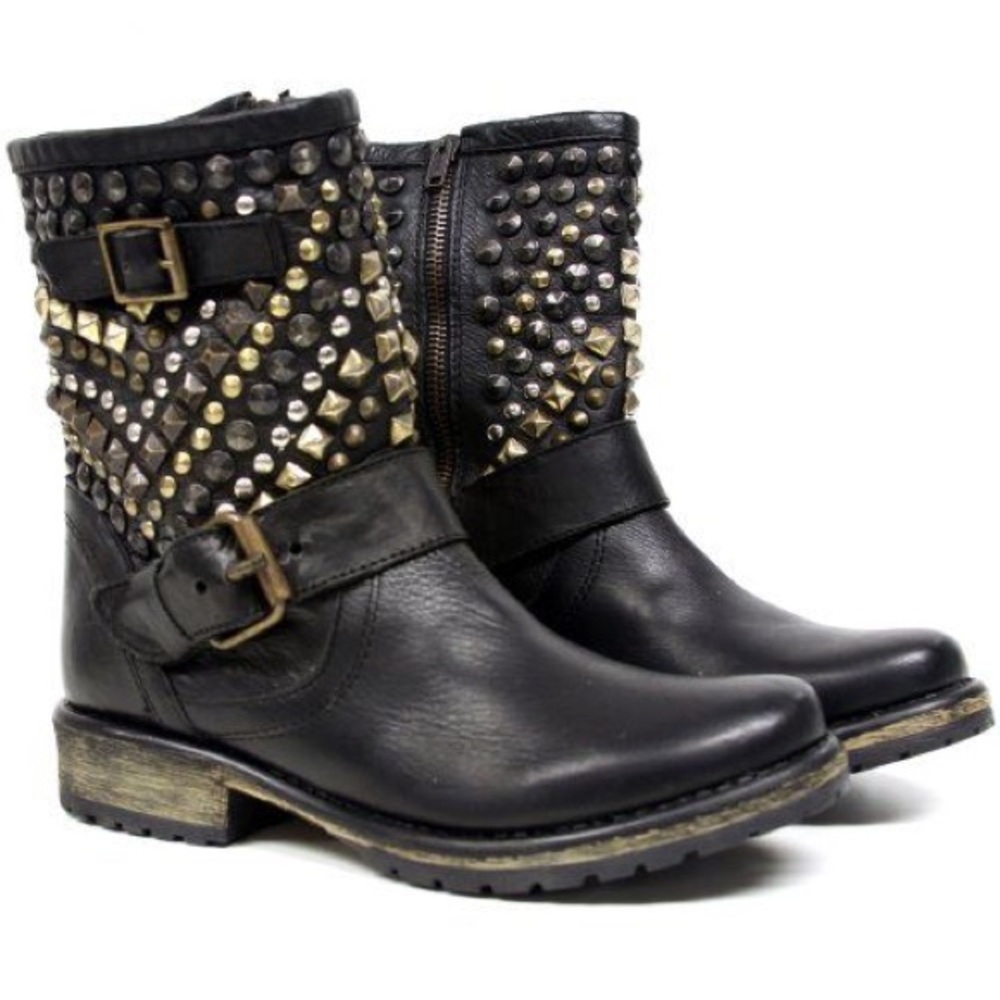 STEVE MADDEN Leather Marcoo Studded Moto Boot Sz 8